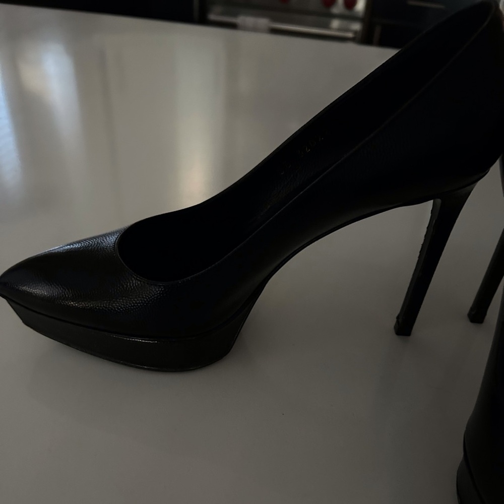 Saint Laurent Women's Classic Black Heels, size 37